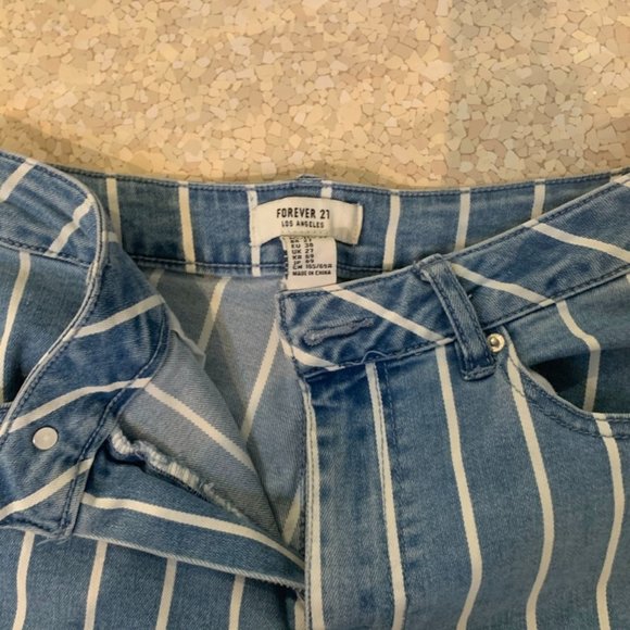 Forever 21 pinstriped jeans - Picture 4 of 5